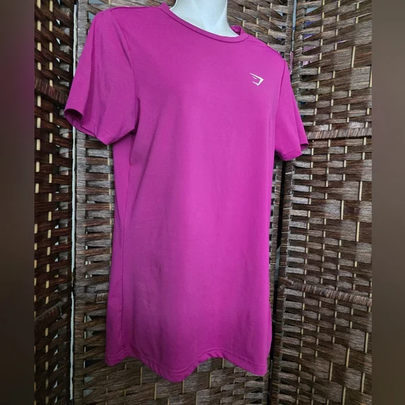 Gymshark Magenta Short Sleeve Crew Neck Tee BT - Picture 9 of 10